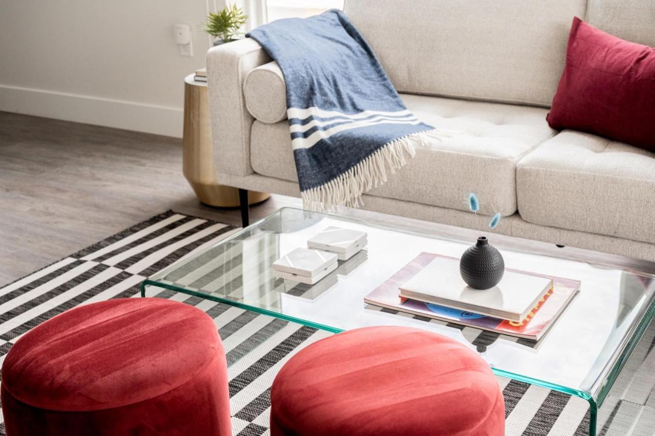 A Modern Point Of View - Luxe Loft - Espadin Lohi