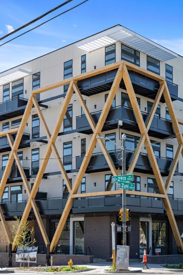 A Modern Point Of View - Luxe Loft - Espadin Lohi