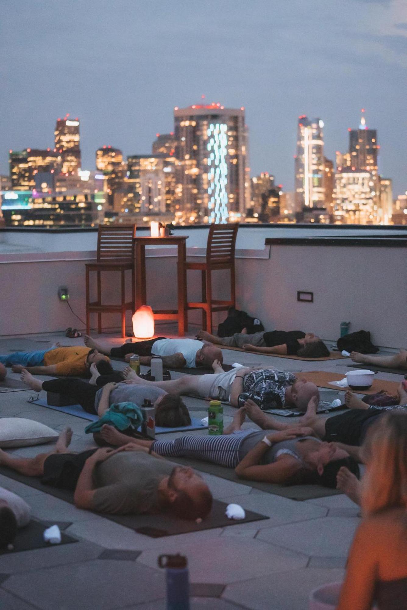 A Modern Point Of View - Luxe Loft - Espadin Lohi Holiday home *